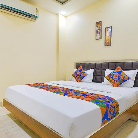 Hotel O The Castle Home Stay Inn ชัยปุระ ภายนอก รูปภาพ
