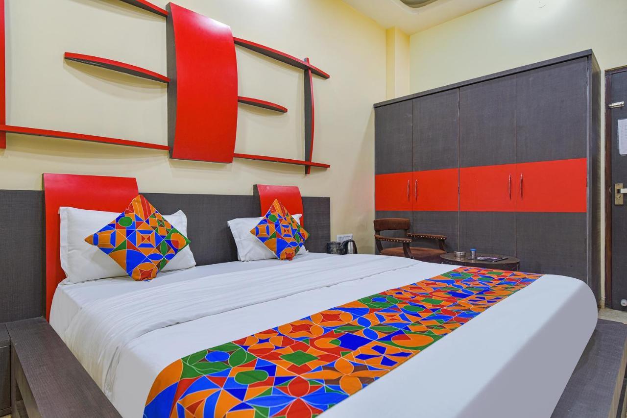 Hotel O The Castle Home Stay Inn ชัยปุระ ภายนอก รูปภาพ