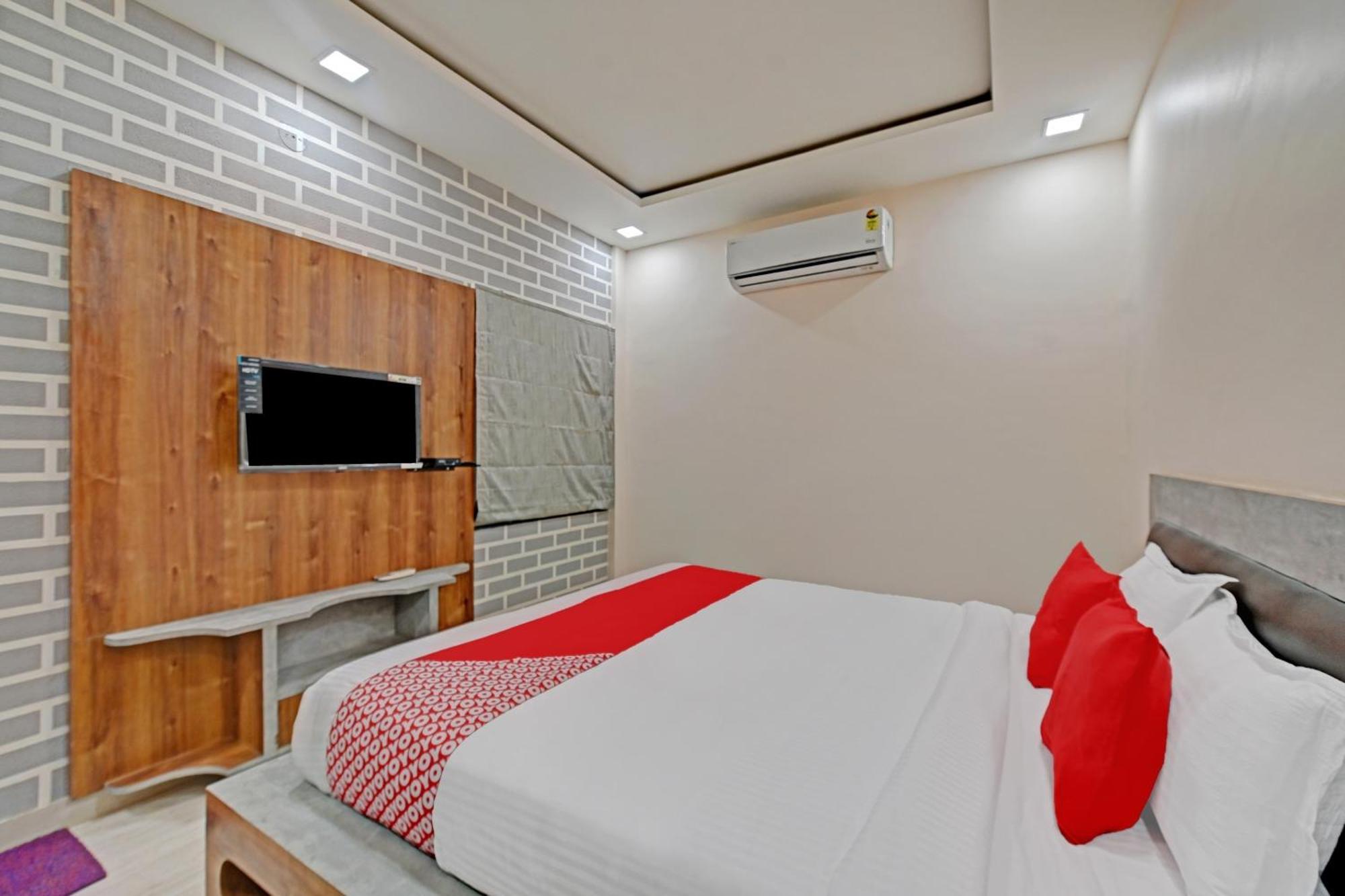 Hotel O The Castle Home Stay Inn ชัยปุระ ภายนอก รูปภาพ