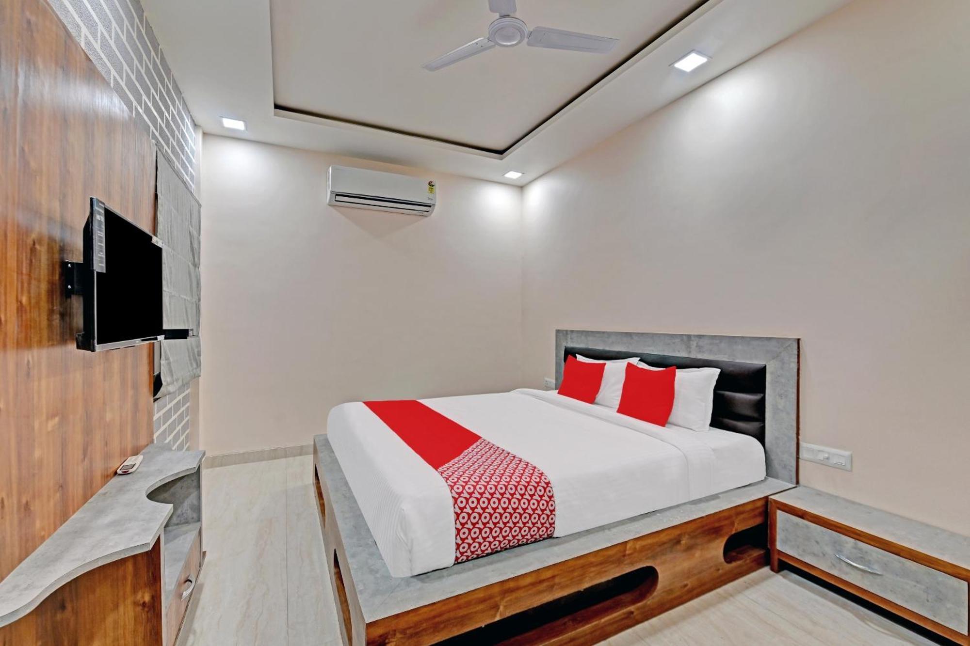 Hotel O The Castle Home Stay Inn ชัยปุระ ภายนอก รูปภาพ